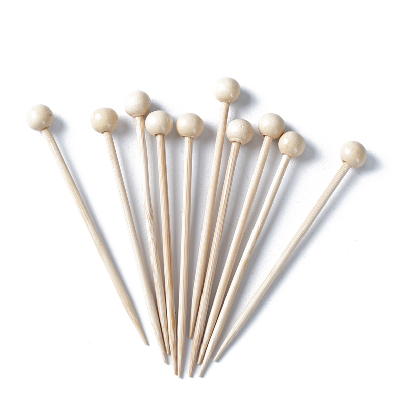 Each Pack Contains 100 Natural Wood Colored Beads And 4.7-inch Disposable Fruit Sticks for a barbecue party
