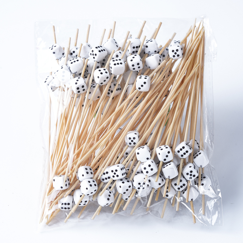 100 White Dice Creative Bamboo Sticks Per Pack 4.7-Inch Disposable Fruit Sticks Barbecue Party Gathering