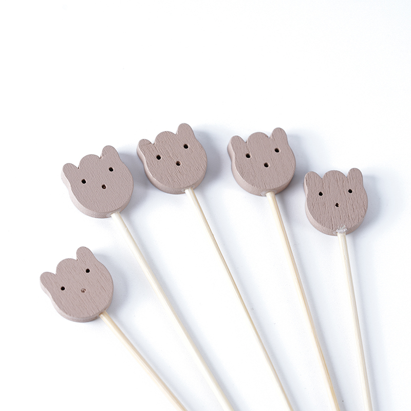 100 Pieces Per Package Creative Cute Small Bear Styling Bamboo Skewer Handmade Dessert Stick Party Supplies