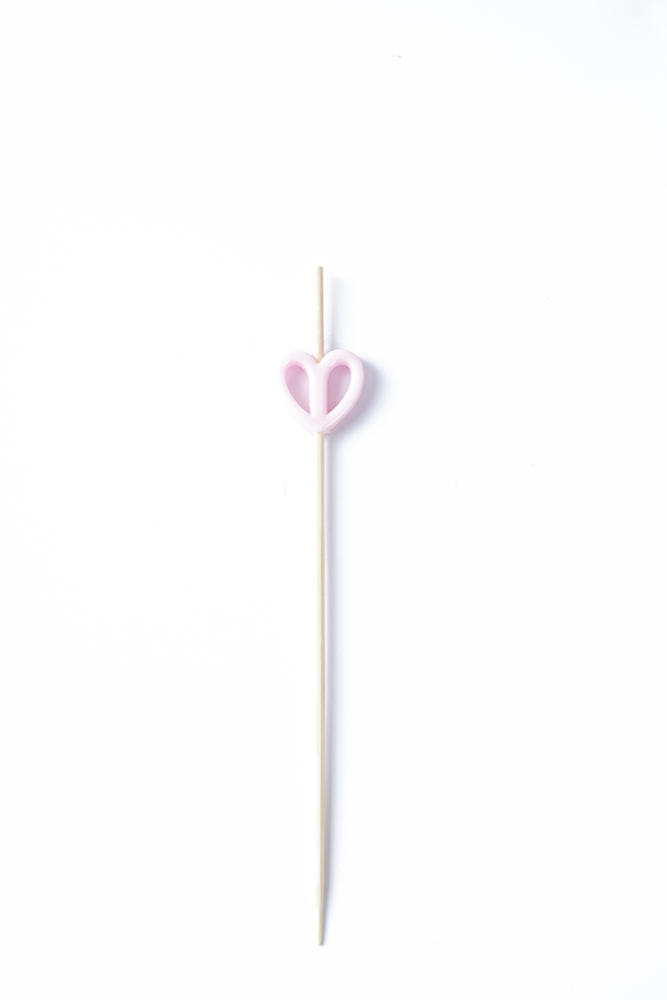 Romantic Hollow Love Bamboo Picks - Perfect for Couple Gatherings Fruit Cubes Cupcake Topping