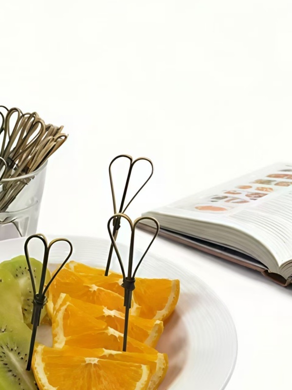 200Pcs Cyan Heart-Shaped Bamboo Skewer with Looped Heart Disposable Cocktail Fruit Skewer Bar Tool