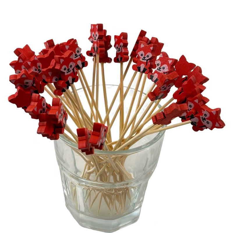 100Pcs Bold Red Heart Bamboo Picks - Safe for Fresh Fruits, Macarons & Romantic Celebrations
