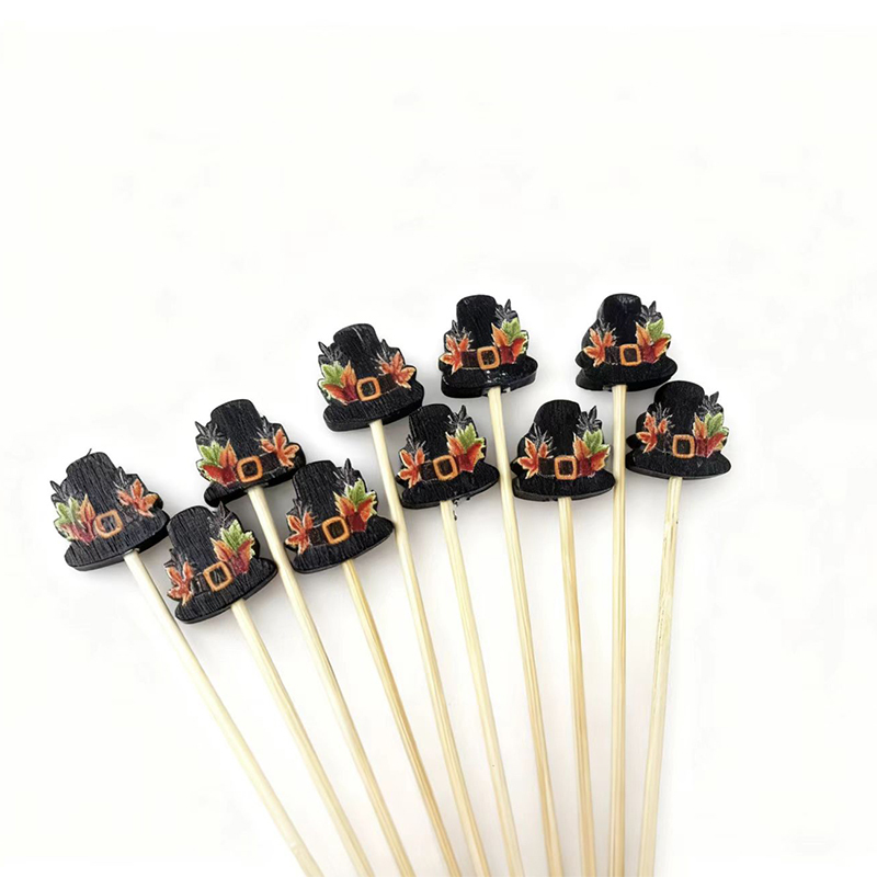100Pcs Retro Black Maple Leaf Hat Picks - Eco-Friendly for Autumn Events & Rustic Decor