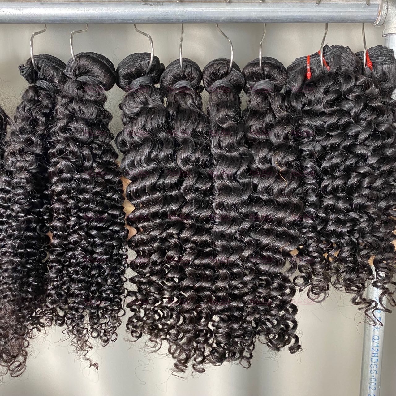Wholesale Deep Wave 2pcs/3Bundles/4Bundles 12-30 Inches Natural Human Hair Weave