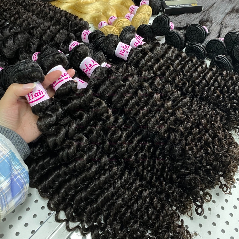 Wholesale Pre-plucked 4 Bundles Brazilian Deep Wave Hair With 13x4 Transparent HD Lace Frontal