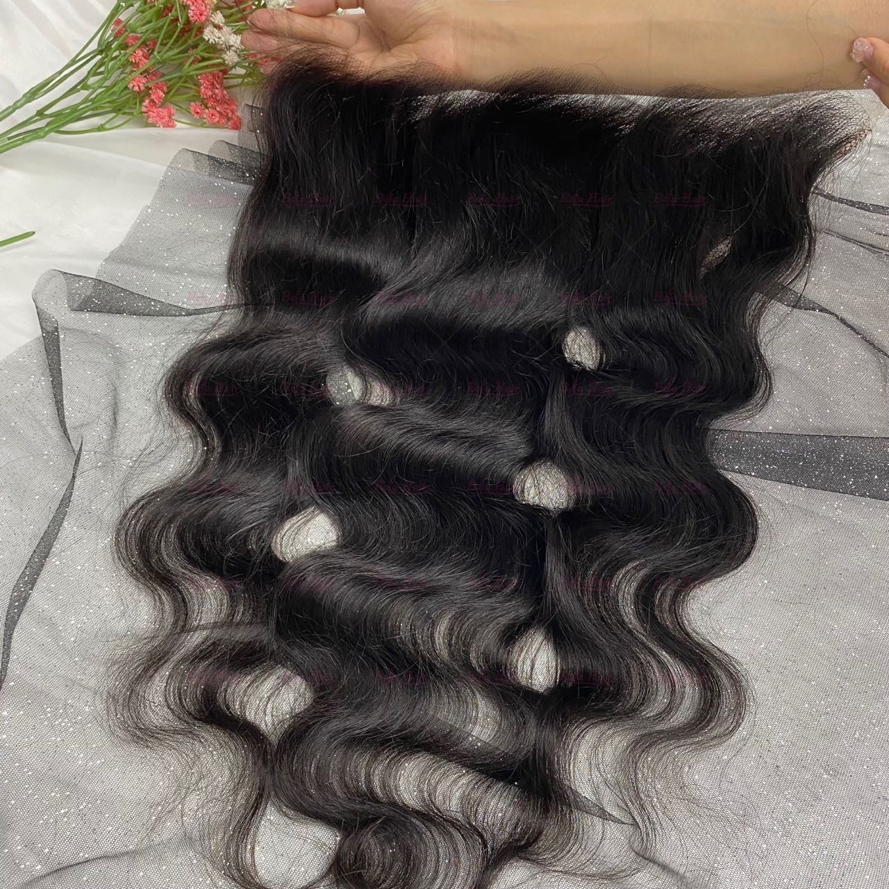 Wholesale Pre-plucked 4 Bundles Brazilian Body Wave Hair With 13x4 Transparent HD Lace Frontal,can do dropshipping