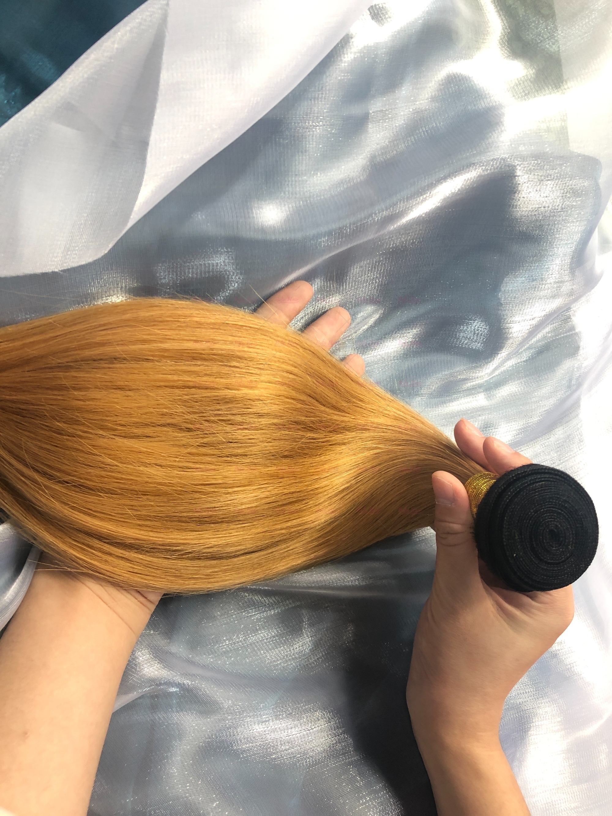 Wholesale Straight Ombre 1B/27# 2pcs/3Bundles/4Bundles Brazilian Human Hair Weave