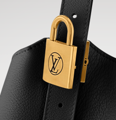 LV LOW KEY HOBO Medium Handbag