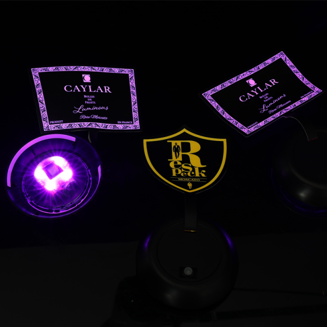 EL luminous wine label