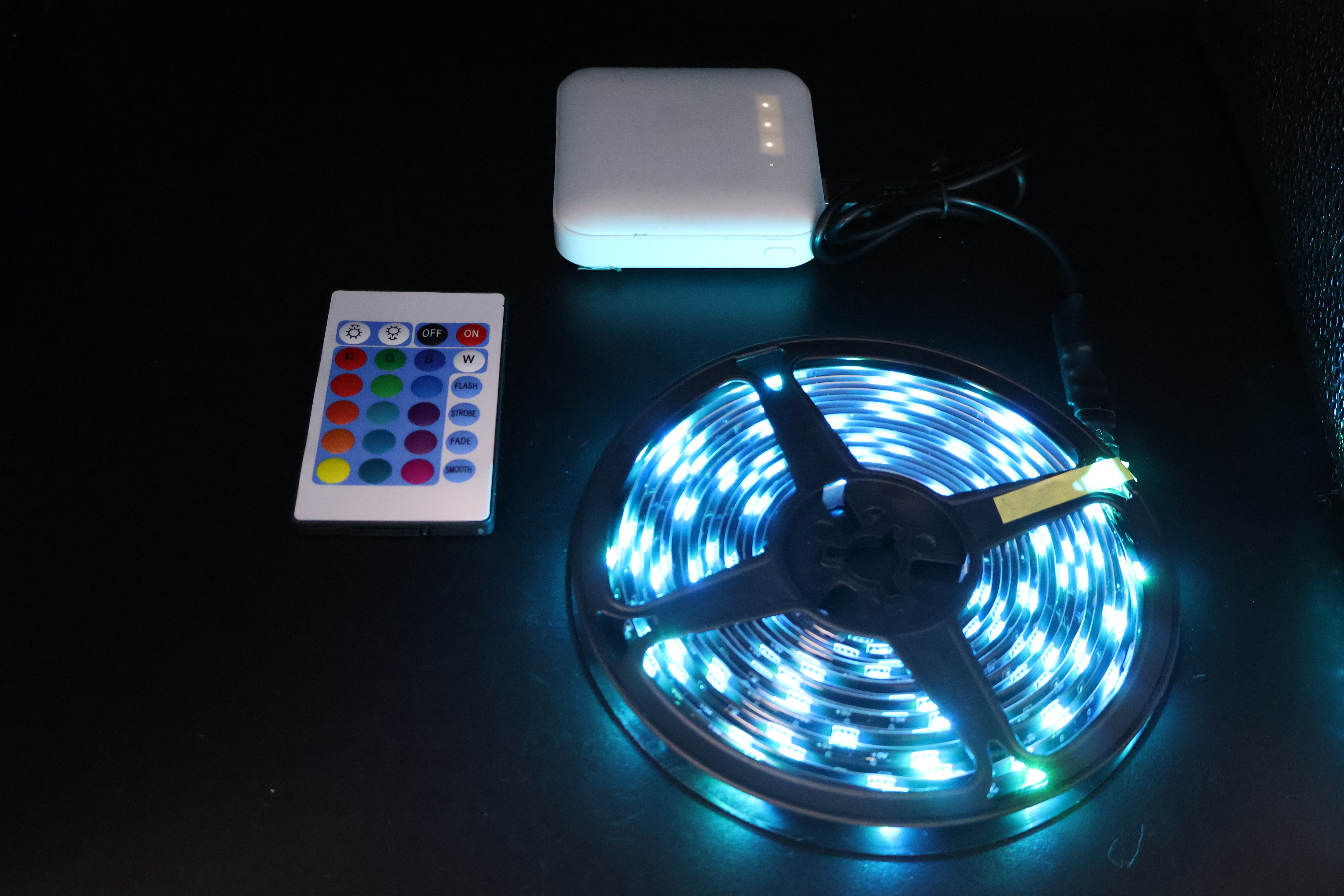 USB Powered RGB LED Strip Light with Bluetooth APP and Remote Control