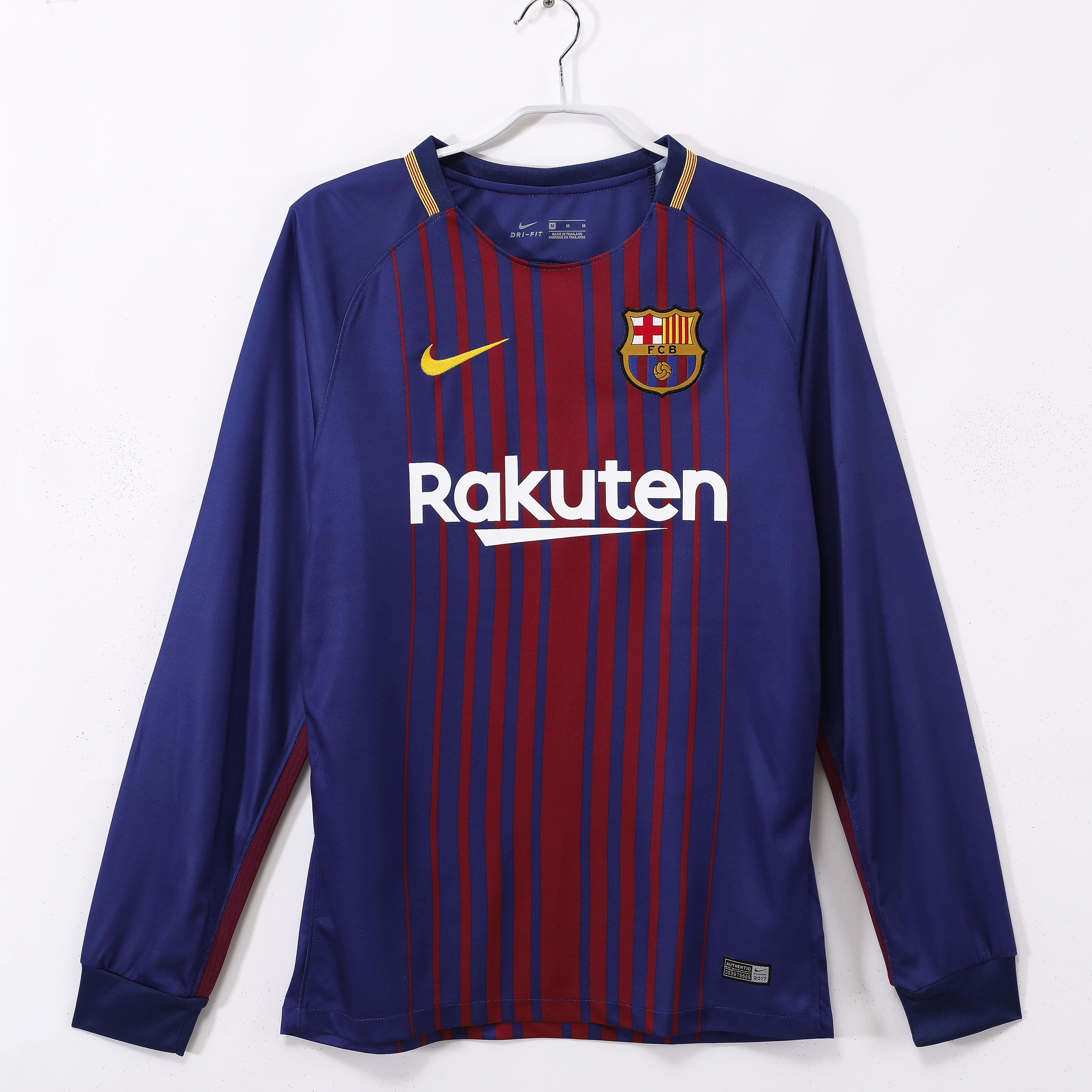 Long sleeve: 2017/18 Barcelona home