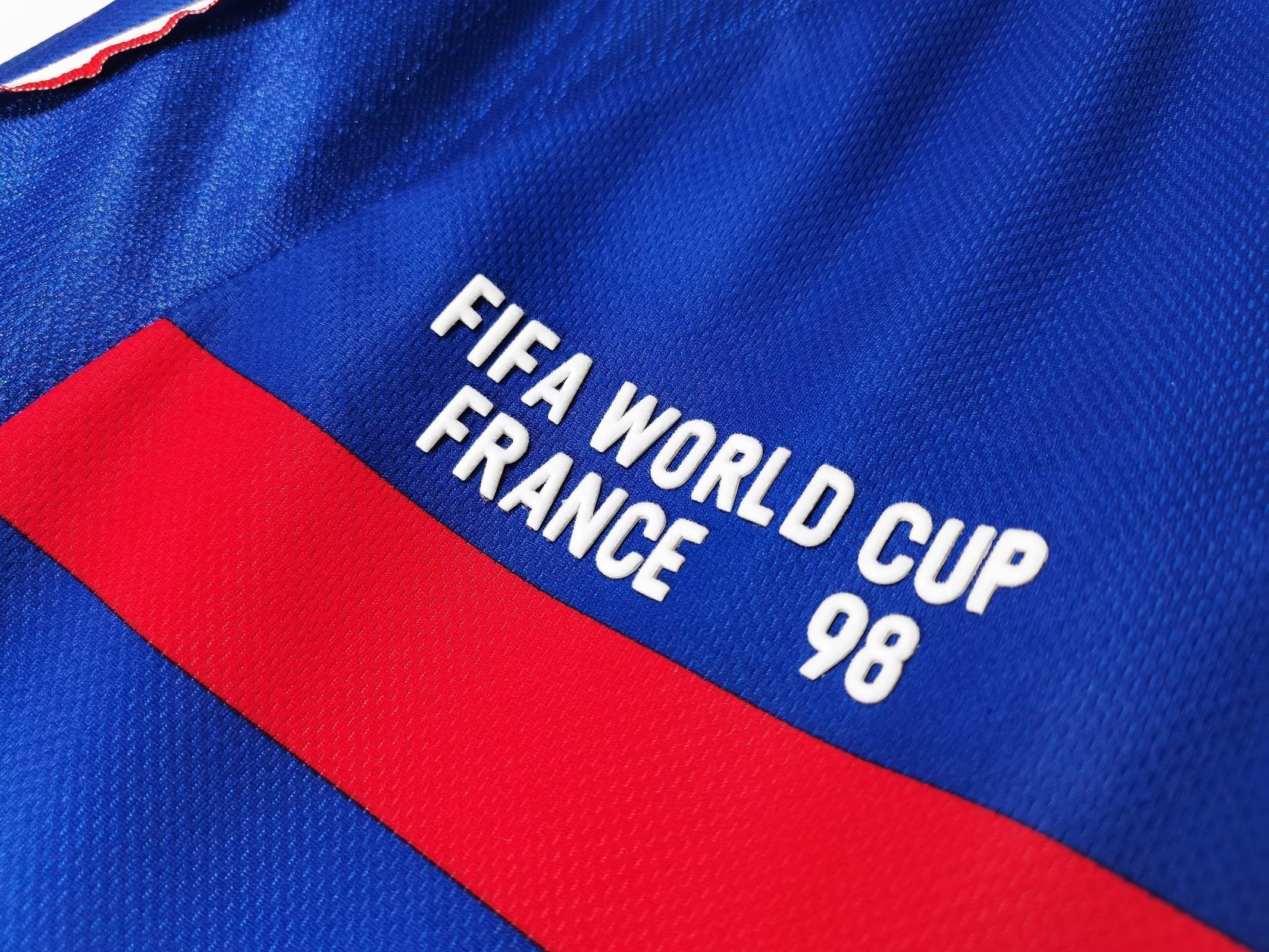 Long sleeves: 1998 season France home retro final version