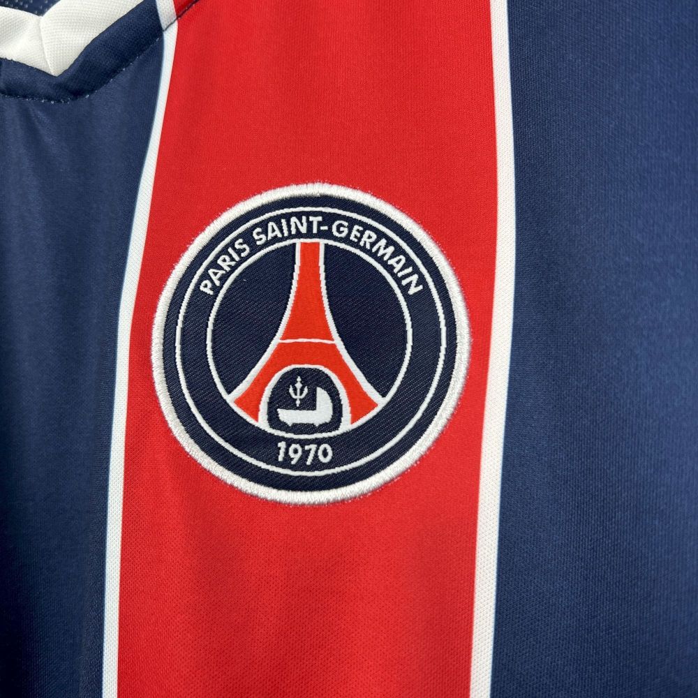 Retro Paris Saint-Germain 2004/05 Home Jersey
