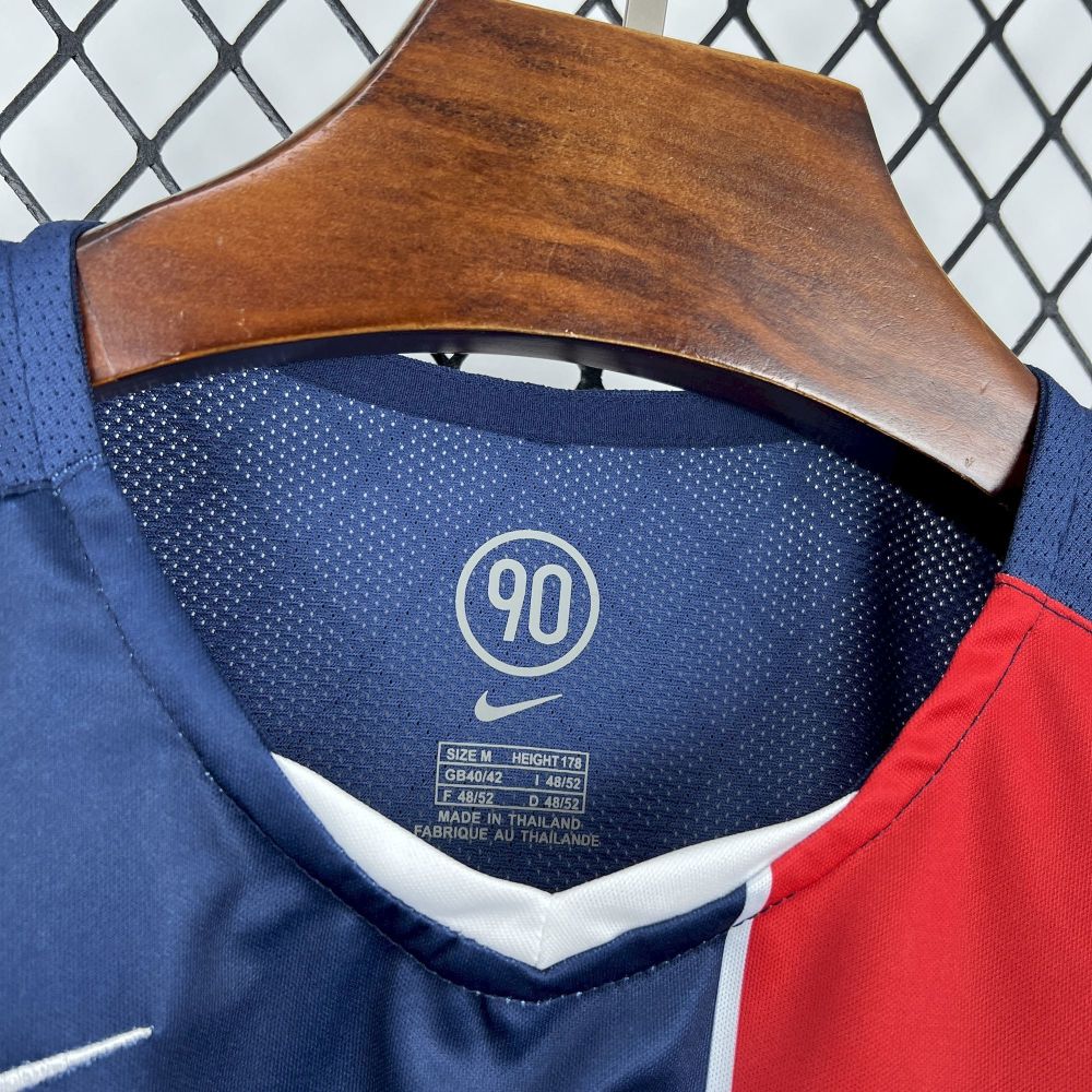 Retro Paris Saint-Germain 2004/05 Home Jersey