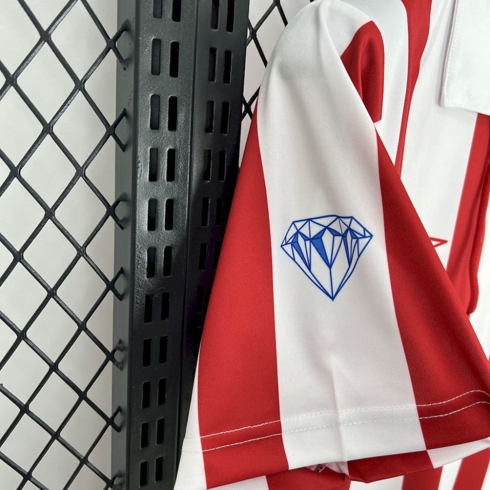 Granada 2005/06 Home Retro Jersey