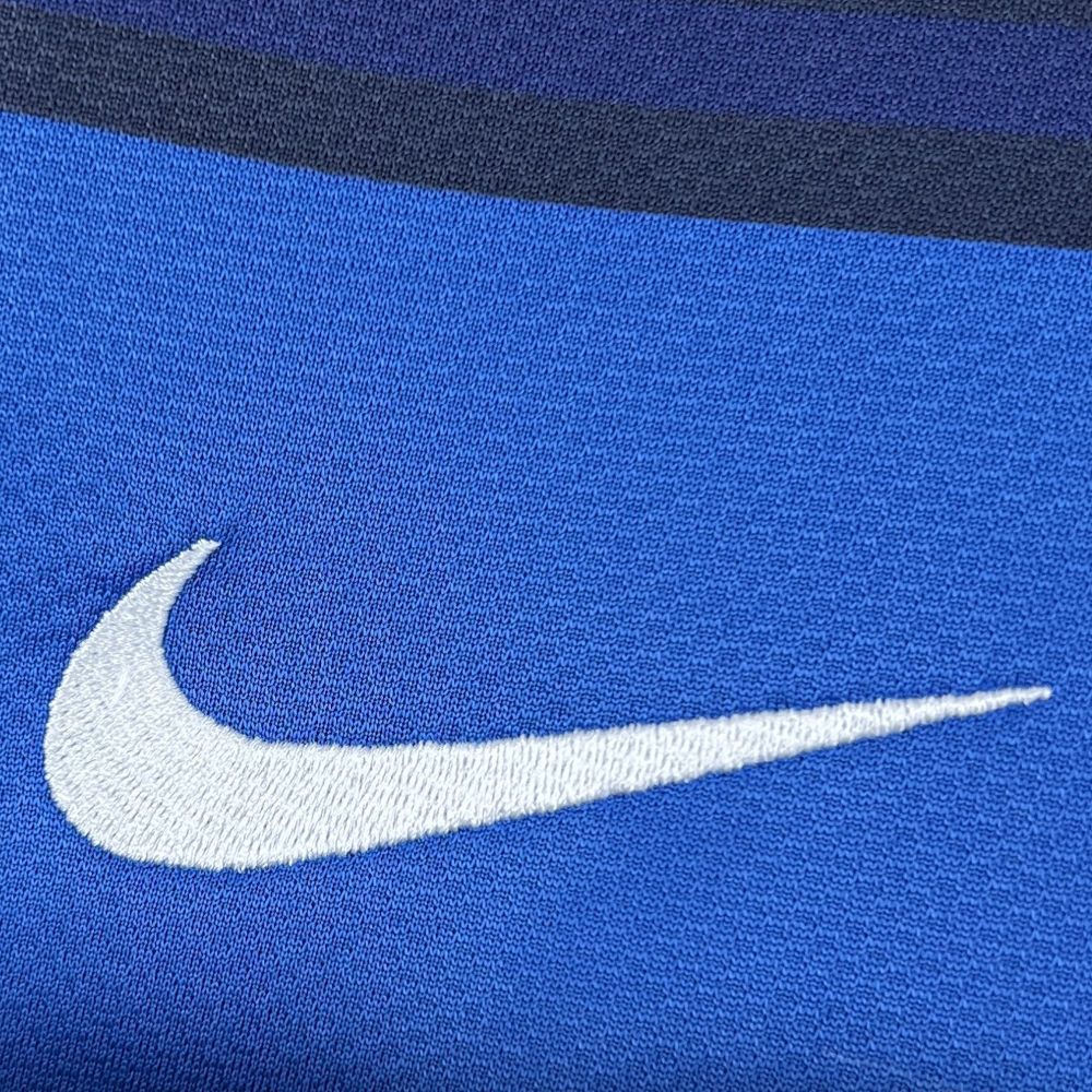 Retro Manchester United 2011/13 Away Jersey