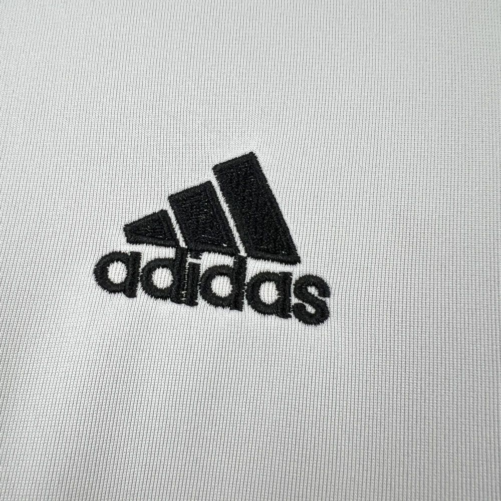 Retro Juventus 2019/20 Home Jersey