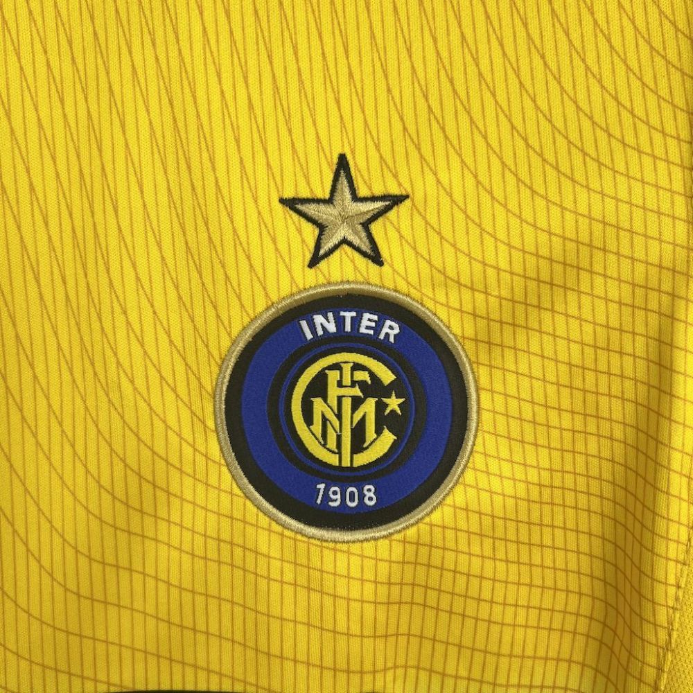Inter Milan 2002/03 Third Retro Jersey