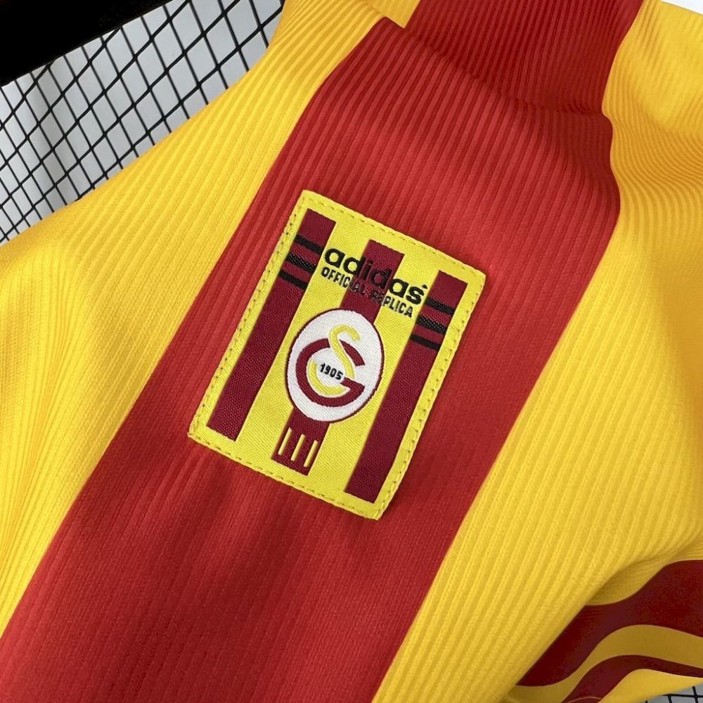 Galatasaray 1999/00 Home Retro Jersey