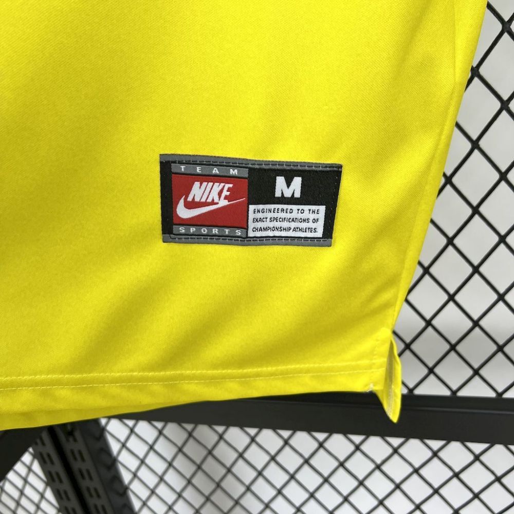 Borussia Dortmund 1996/97 Home Retro Jersey