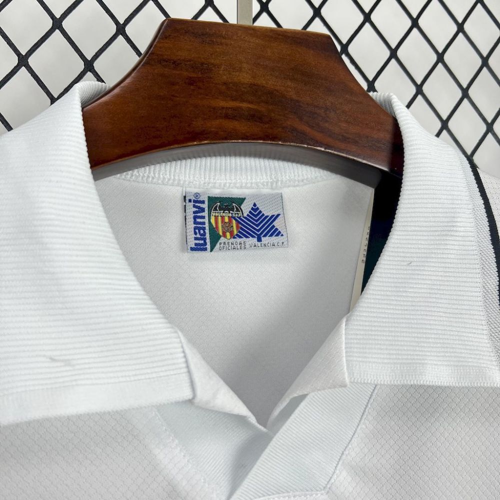 Valencia CF 1996/97 Home Retro Jersey