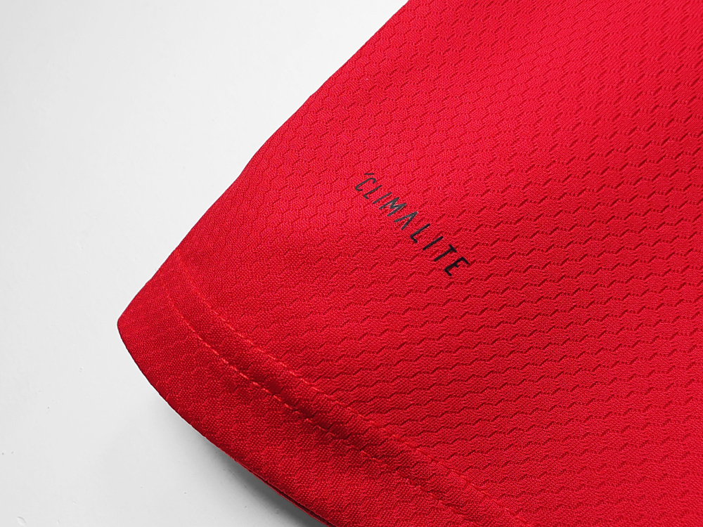 Retro Manchester United  2019/20 Home Jersey