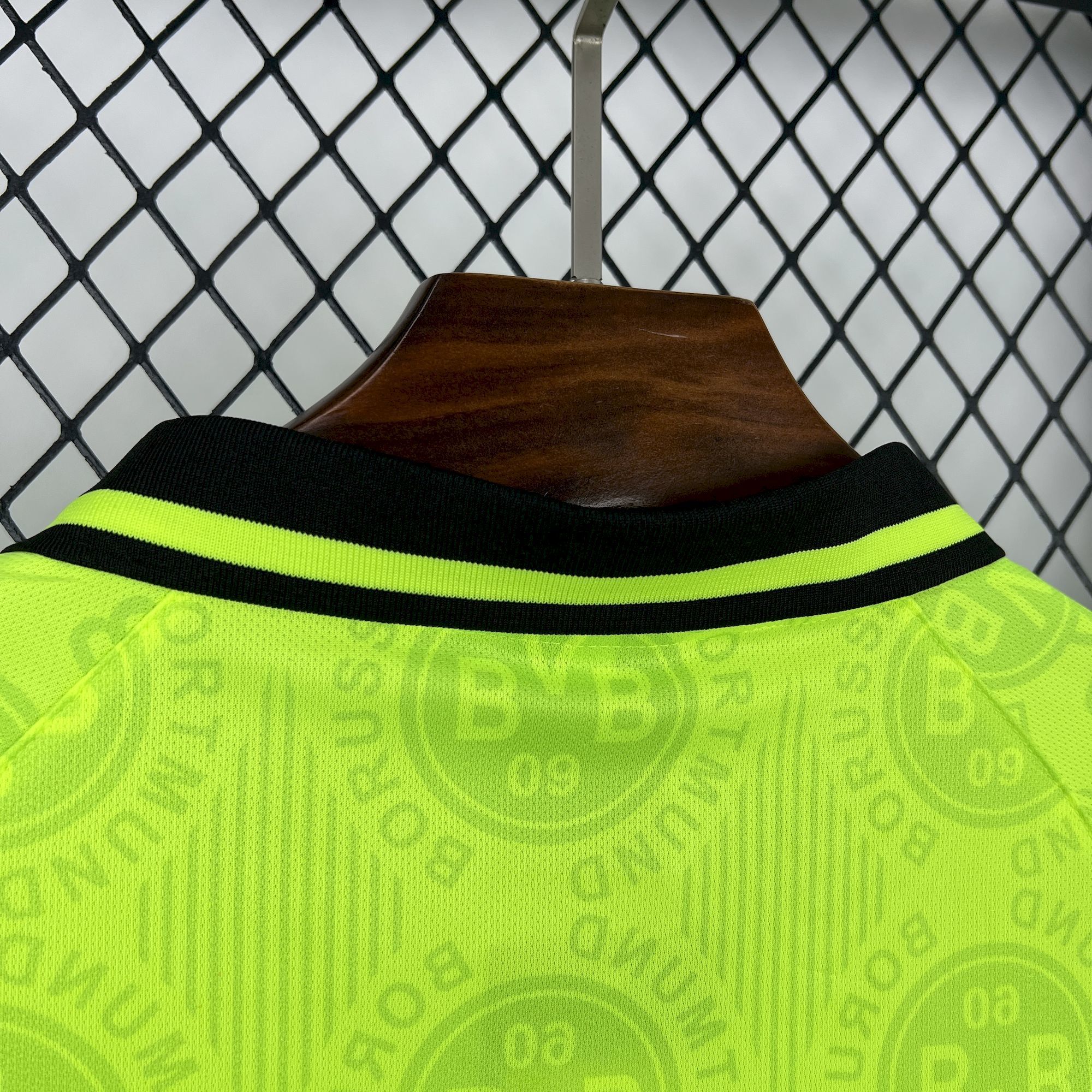 Retro Borussia Dortmund 1996/97 Home Jersey