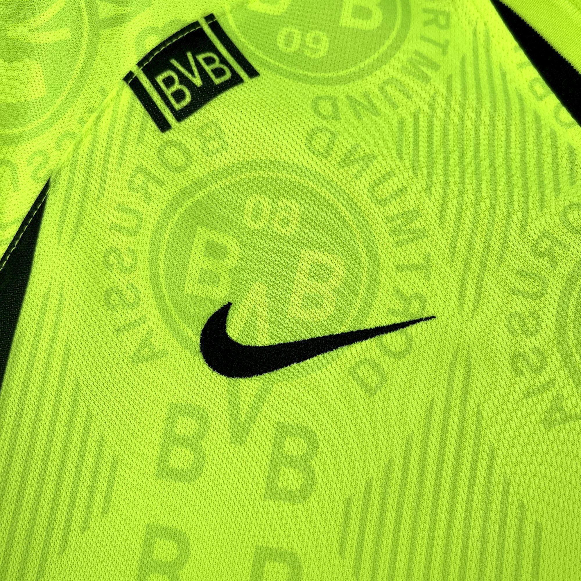 Retro Borussia Dortmund 1996/97 Home Jersey