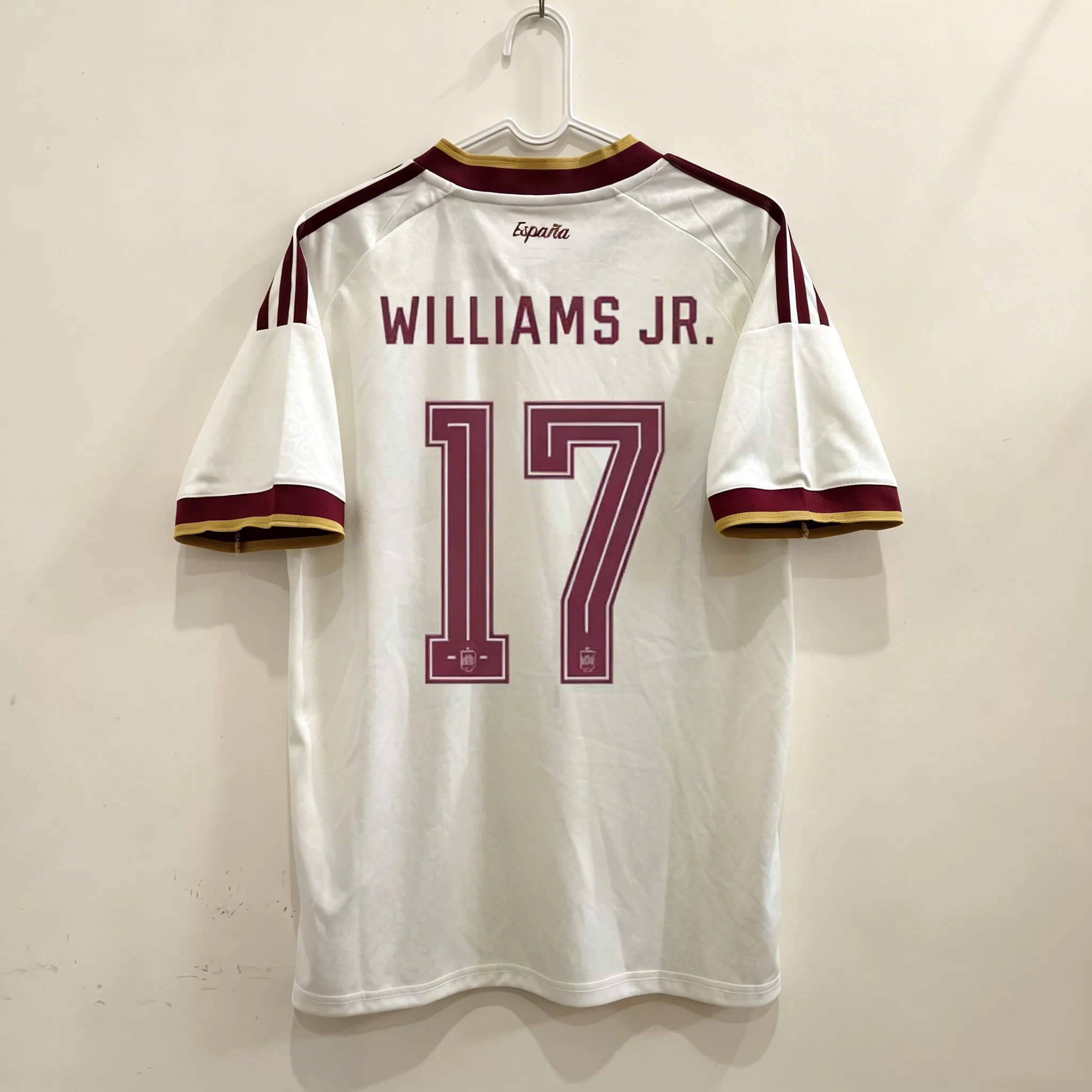 WILLIAMS JR. / 17