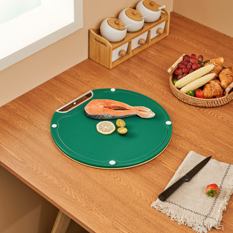 Round Rotating Cutting Board