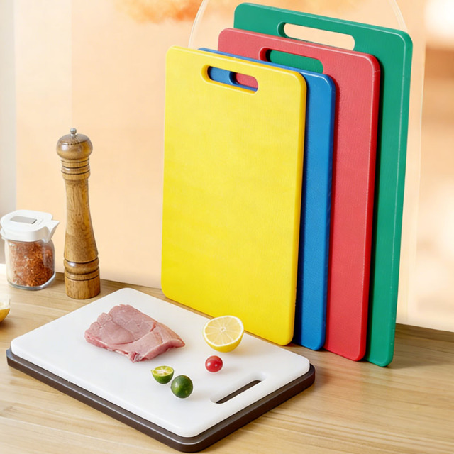 Food-grade PE Cutting Board – Antibacterial & Mildew-resistant