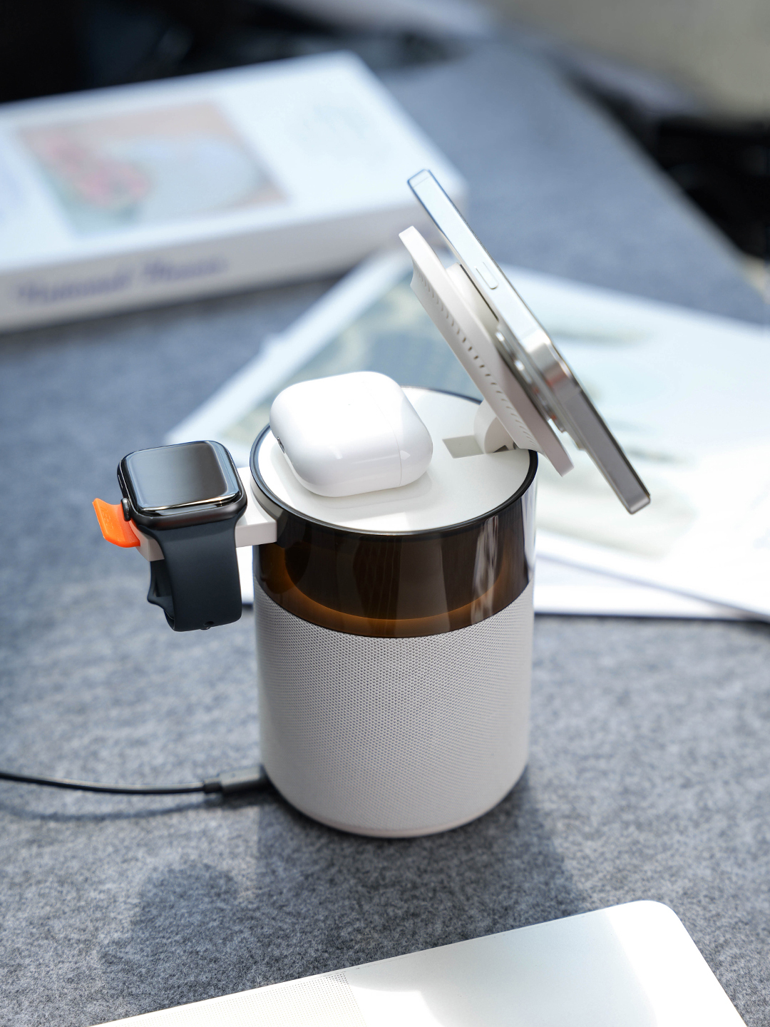 Custom Wireless Charging and Keyboard Gift Set for Executives