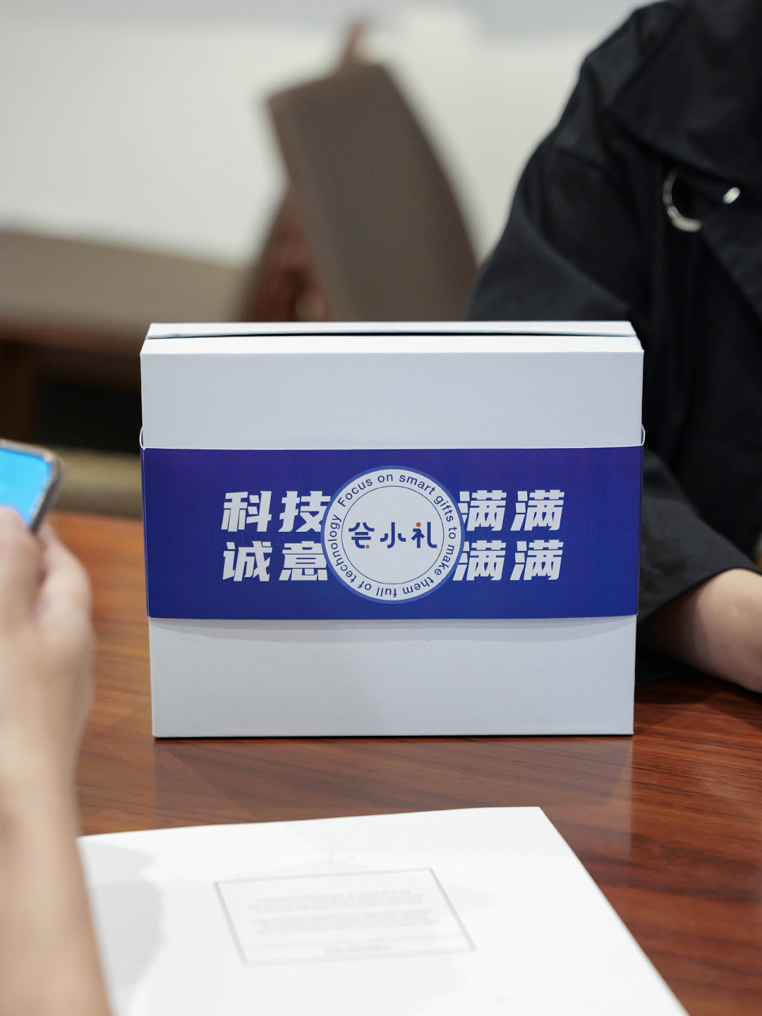 Custom Global Business Travel Gift Set with AI Translation Earbuds
