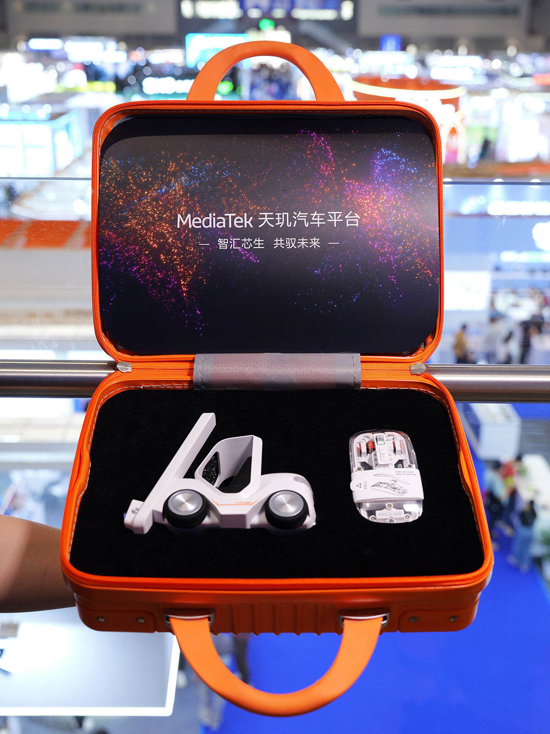 Custom Automotive Tech Gift Set for Dealership Giveaways