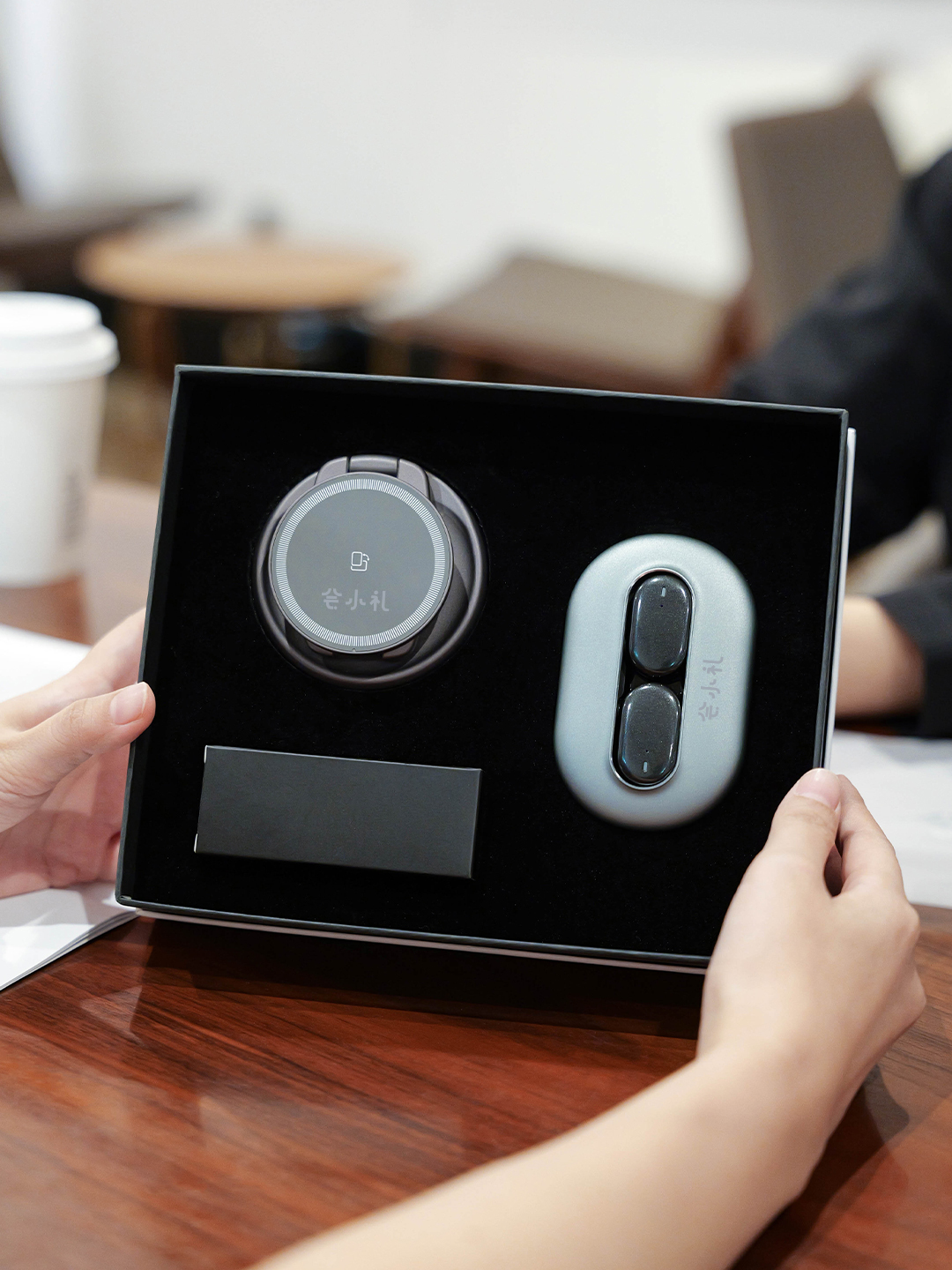Custom Global Business Travel Gift Set with AI Translation Earbuds