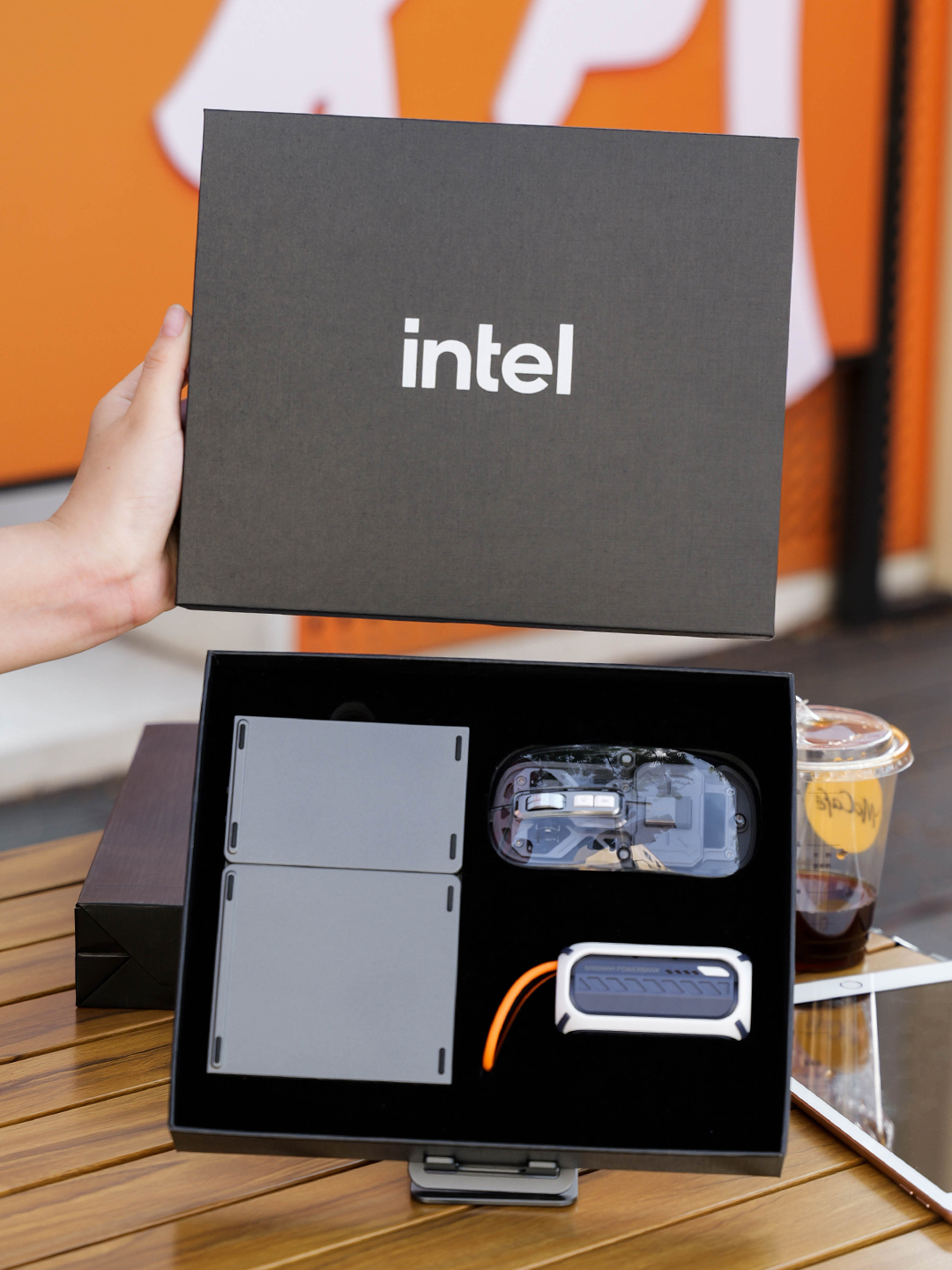 Custom Premium Mobile Office Gift Set for Business Travelers