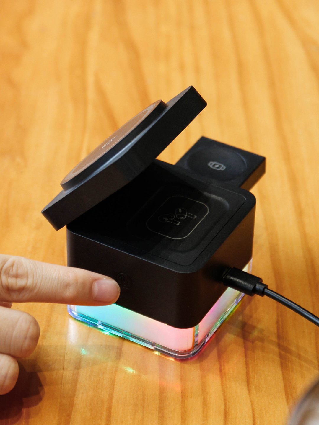 Custom Wireless Charging and Power Bank Gift Set for Executives