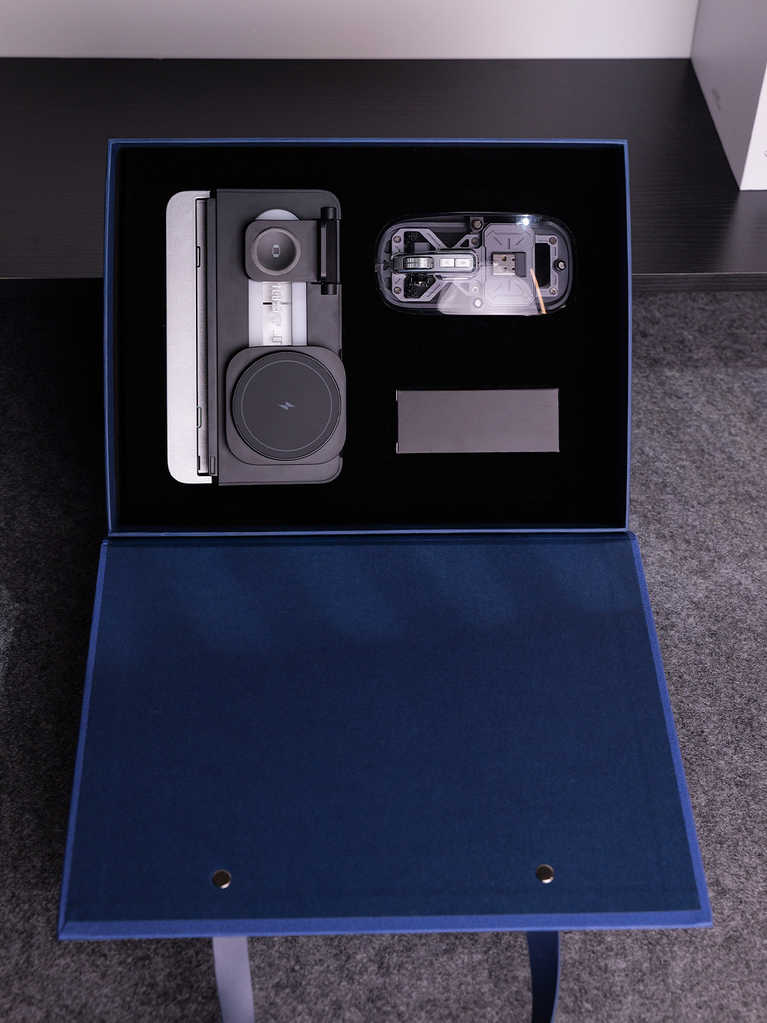 Custom Wireless Charging and Transparent Mouse Gift Set