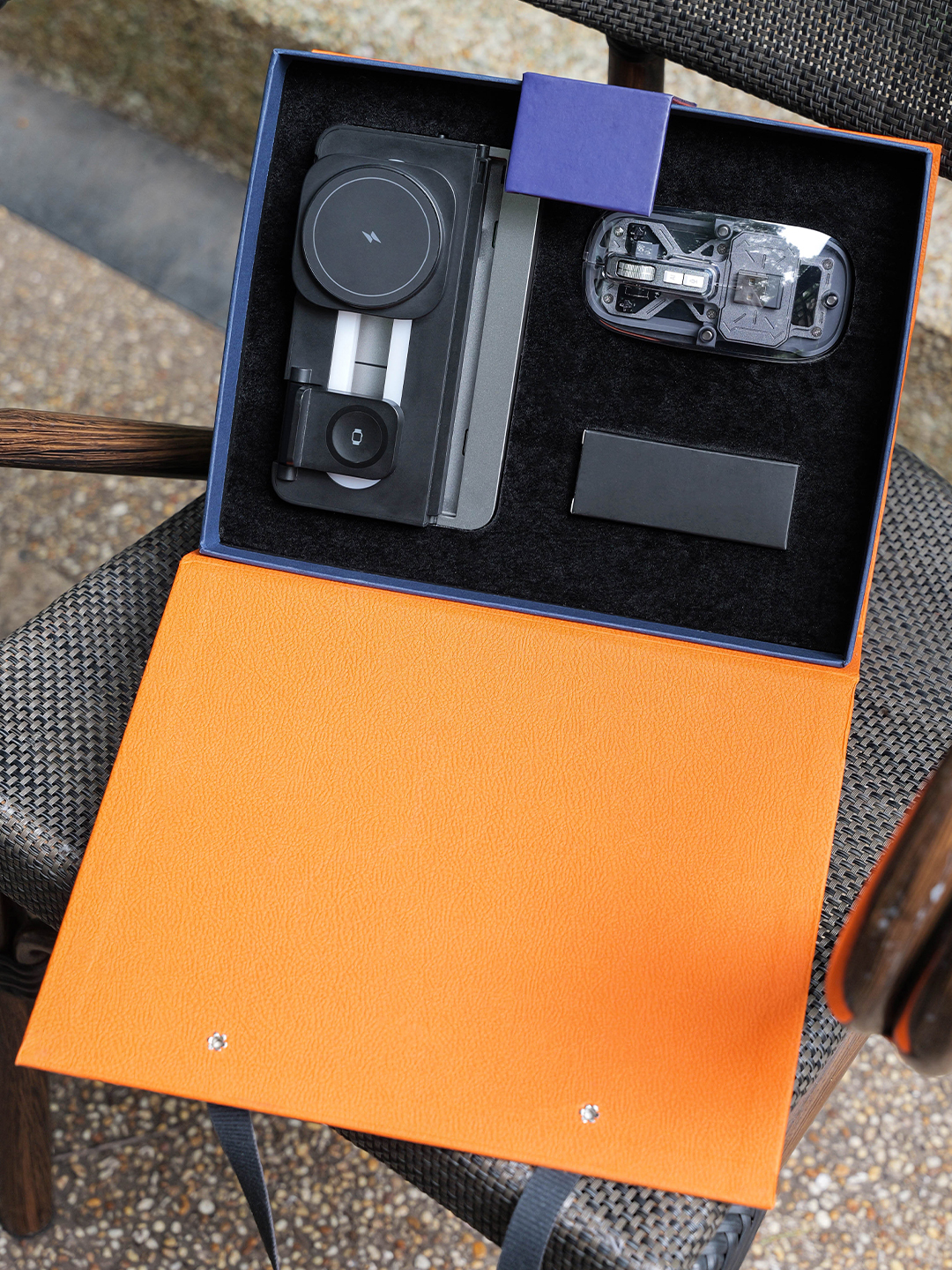 Custom Wireless Charging and Transparent Mouse Gift Set