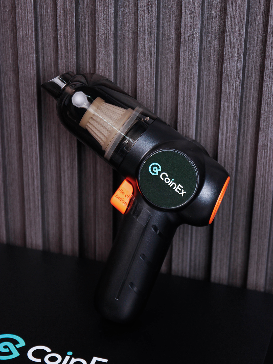 Custom Auto-Care Gift Set with Air Pump and Car Vacuum