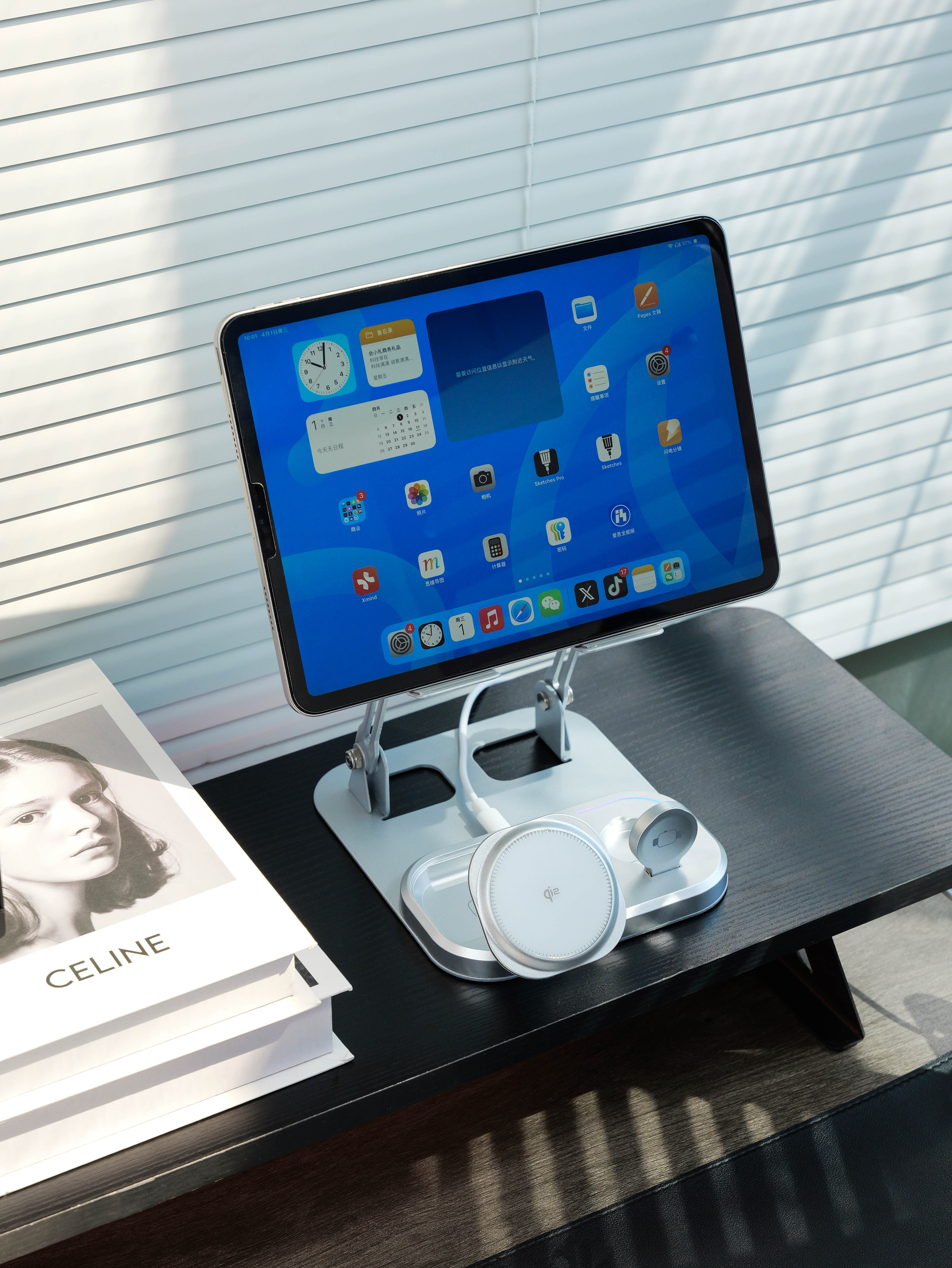 3-in-1 Tablet Stand Wireless Charging Station - product view 12