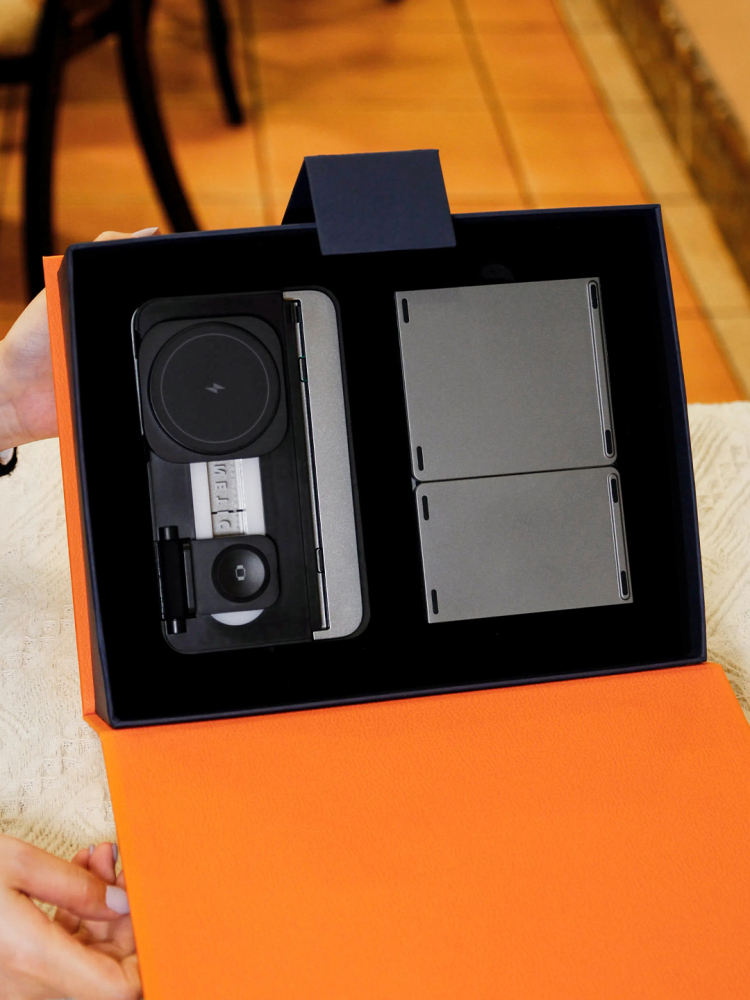 Foldable 3-in-1 Magnetic Wireless Charging Gift Set with Foldable Keyboard | Phone, Watch & Earbuds Charger | Custom Logo