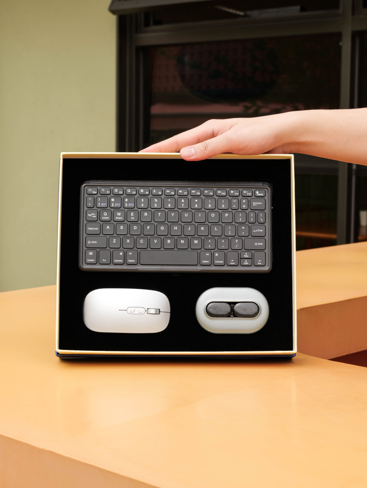 ⌨️🎧🖱️ Foldable Leather Bluetooth Keyboard + AI Translation Earbuds (150+ Languages) + Silent Mouse Set | Custom Logo Corporate Gift Kit（K002+JM23+M103）