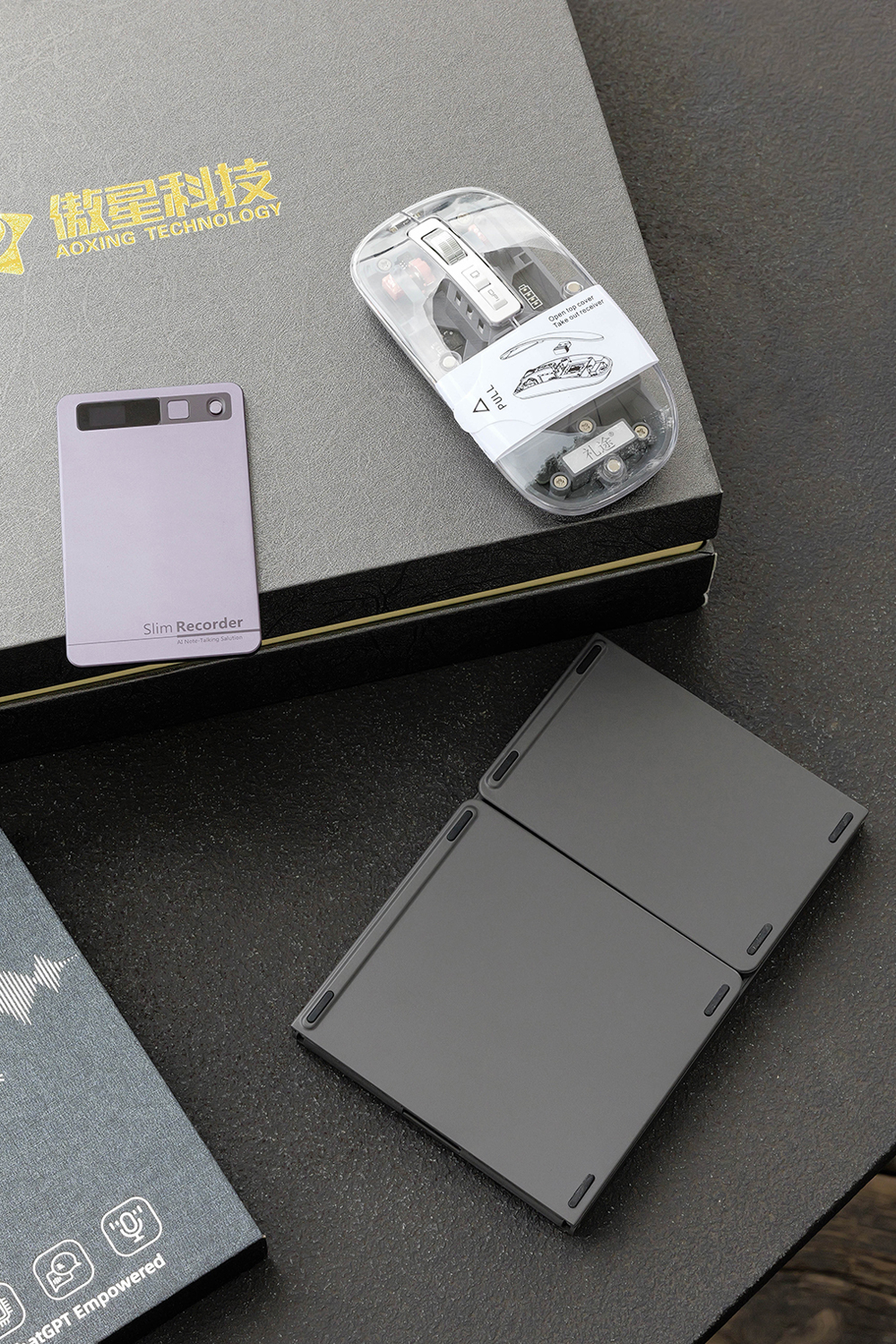 B033 Tri-Fold Bluetooth Keyboard for Mobile - product view 3