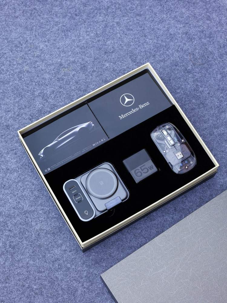 Executive Mobile Office Charging Gift Set