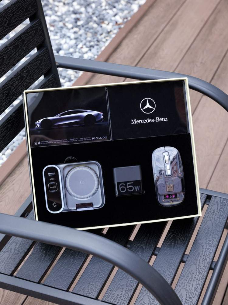 Executive Mobile Office Charging Gift Set - product view 2