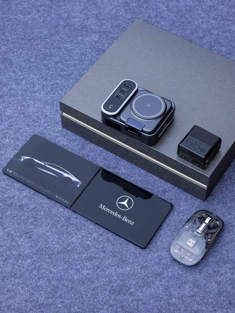Executive Mobile Office Charging Gift Set - product view 3