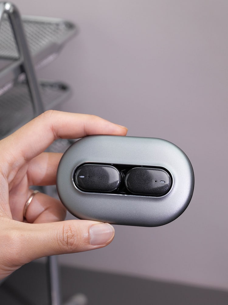K002 折叠 AI录音设备＋AI翻译耳机＋无线充电器＋键盘组合礼盒产品图 6