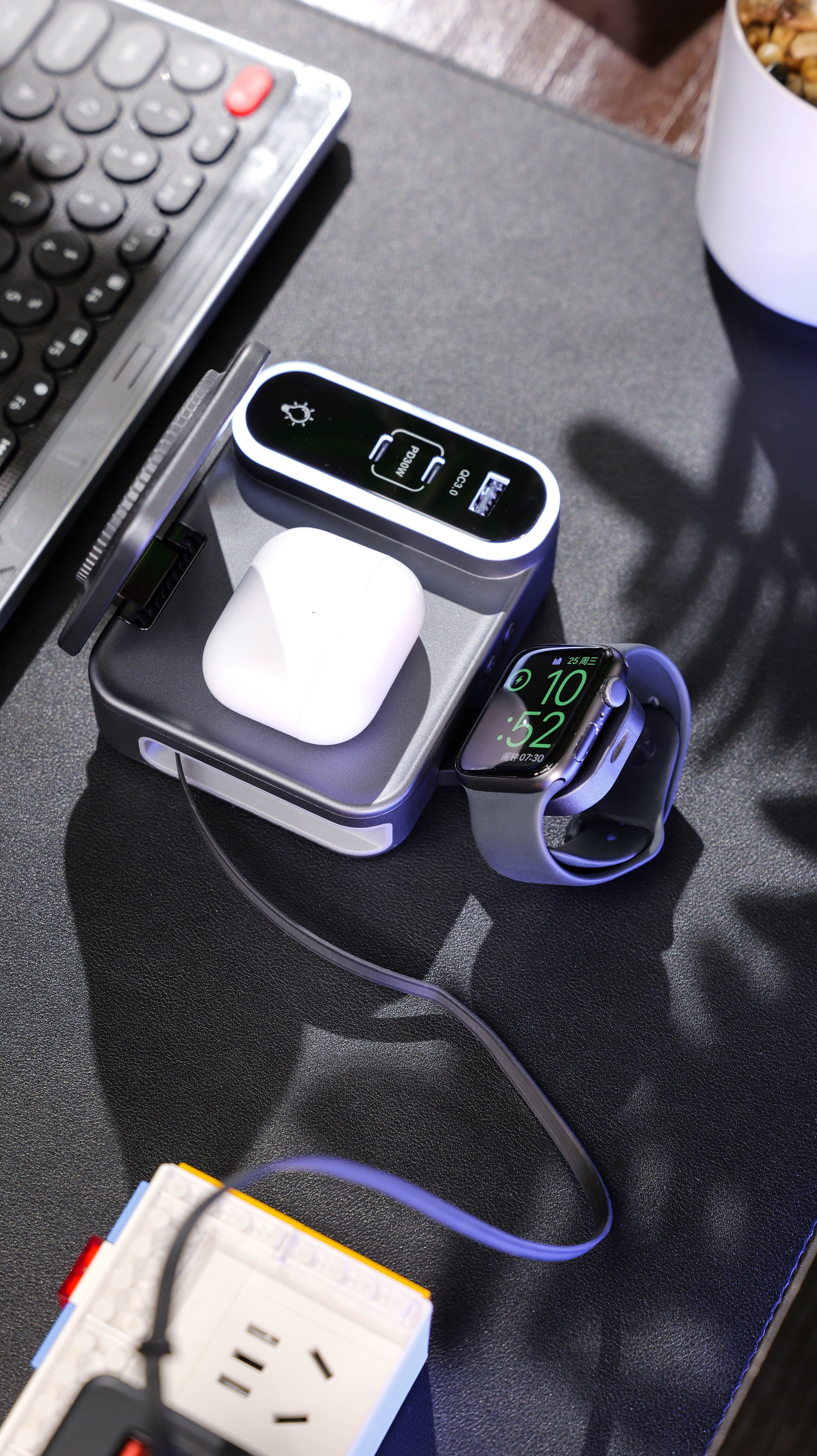 Car Wireless Charging Mount with Wireless Charger Camping Lantern & 5000mAh Capsule Emergency Power Bank, 3-Piece Car Travel Gift Set