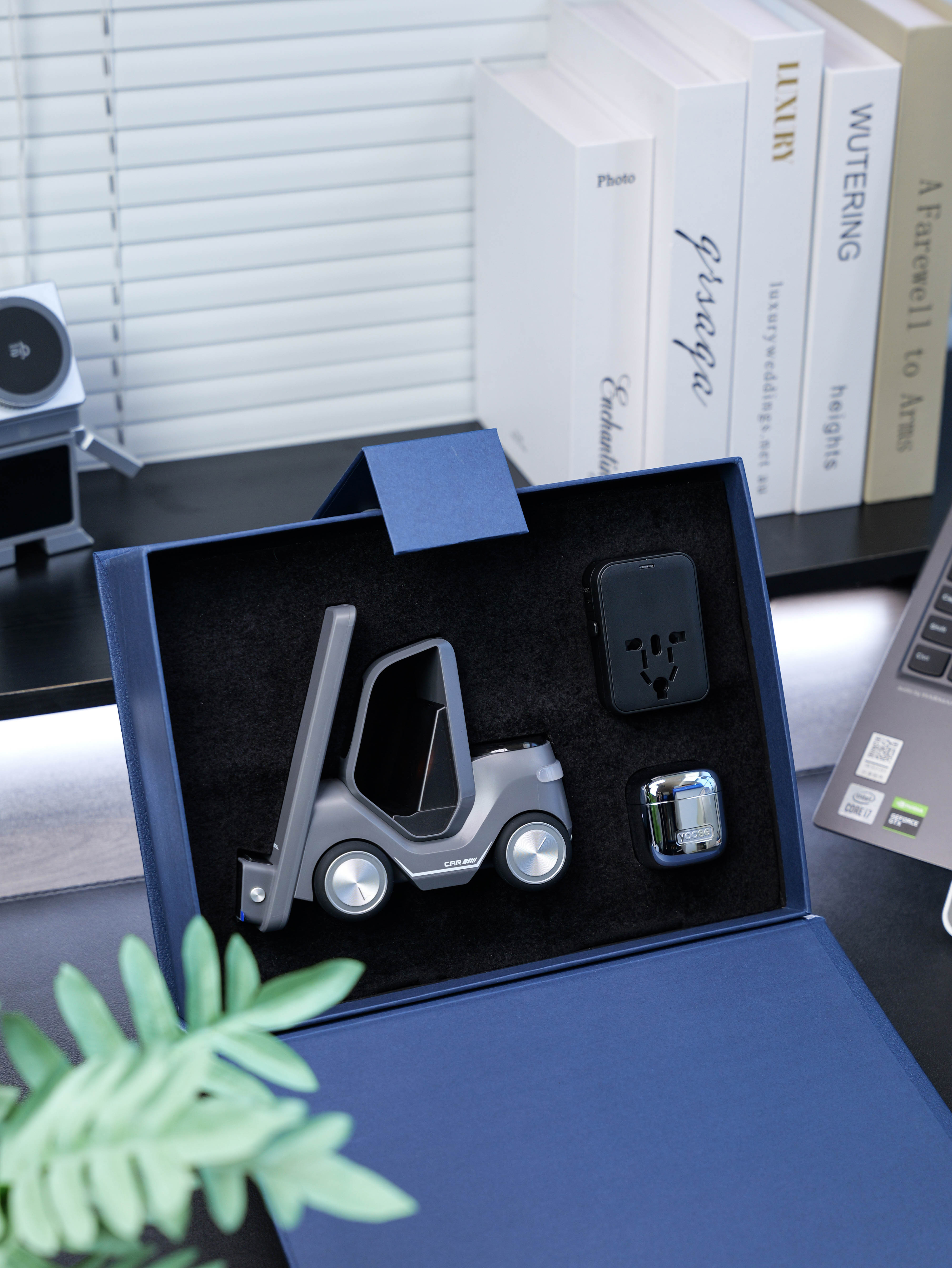 5-in-1 Car-Shaped Wireless Charger & 5000mAh Capsule Emergency Power Bank, 2-Piece Desk Tech Gift Set